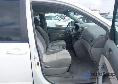 2006 Toyota Sienna Le из США, поврежденный, VIN 5TDZA23CX6S586301